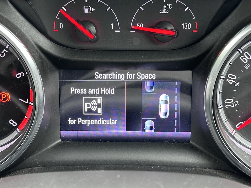 Vauxhall i Turbo Design Nav Hatchback 1.5 Manual Petrol