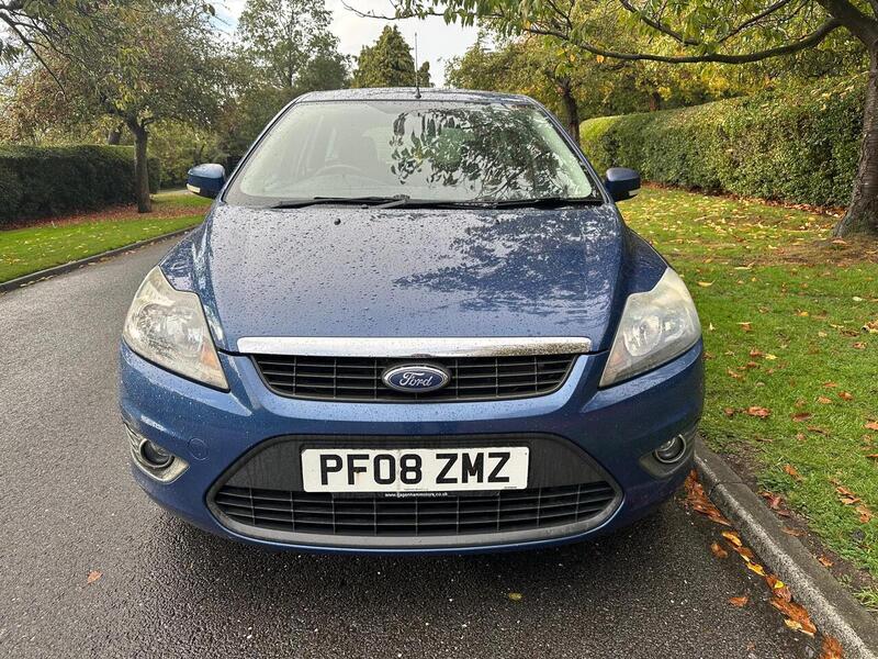 Ford 1.6 Zetec Estate 5dr Petrol Automatic (184 g/km, 99 bhp)