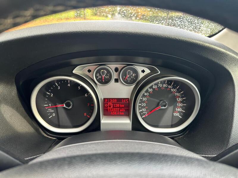 Ford 1.6 Zetec Estate 5dr Petrol Automatic (184 g/km, 99 bhp)