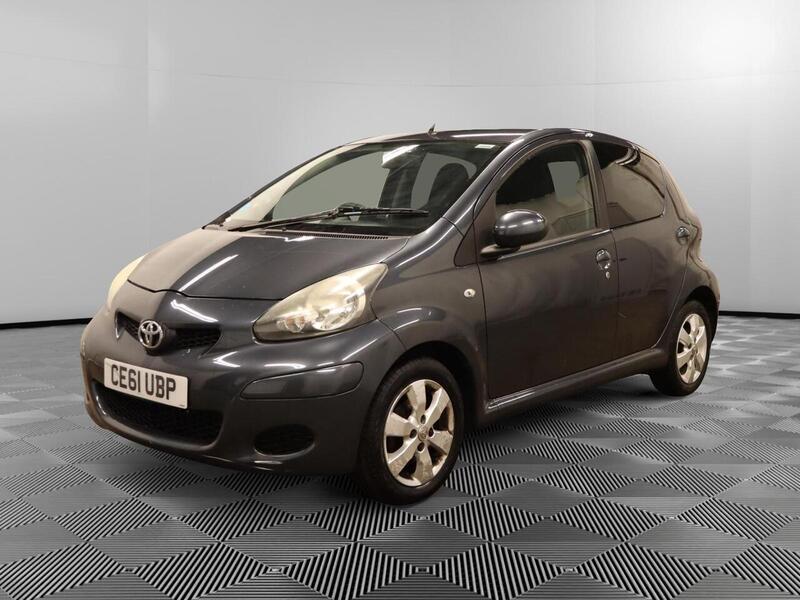 Toyota 1.0 VVT-i Go Hatchback 5dr Petrol Manual Euro 5 (67 ps)