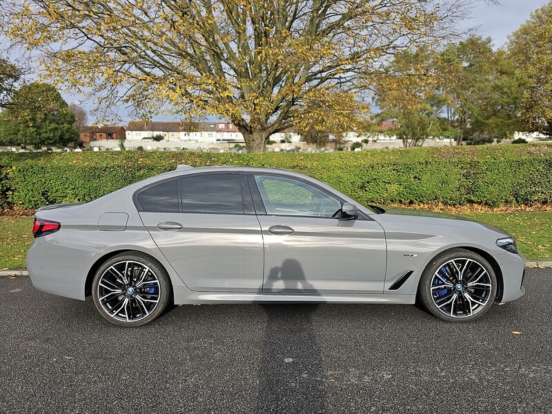 BMW 3.0 545e 12kWh M Sport Saloon 4dr Petrol Plug-in Hybrid Steptronic xDrive Euro 6 (s/s) (394 ps)