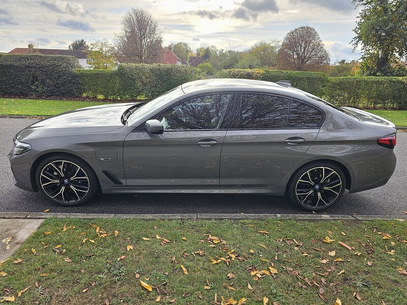 BMW 3.0 545e 12kWh M Sport Saloon 4dr Petrol Plug-in Hybrid Steptronic xDrive Euro 6 (s/s) (394 ps)