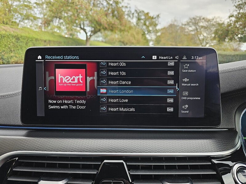 BMW 3.0 545e 12kWh M Sport Saloon 4dr Petrol Plug-in Hybrid Steptronic xDrive Euro 6 (s/s) (394 ps)