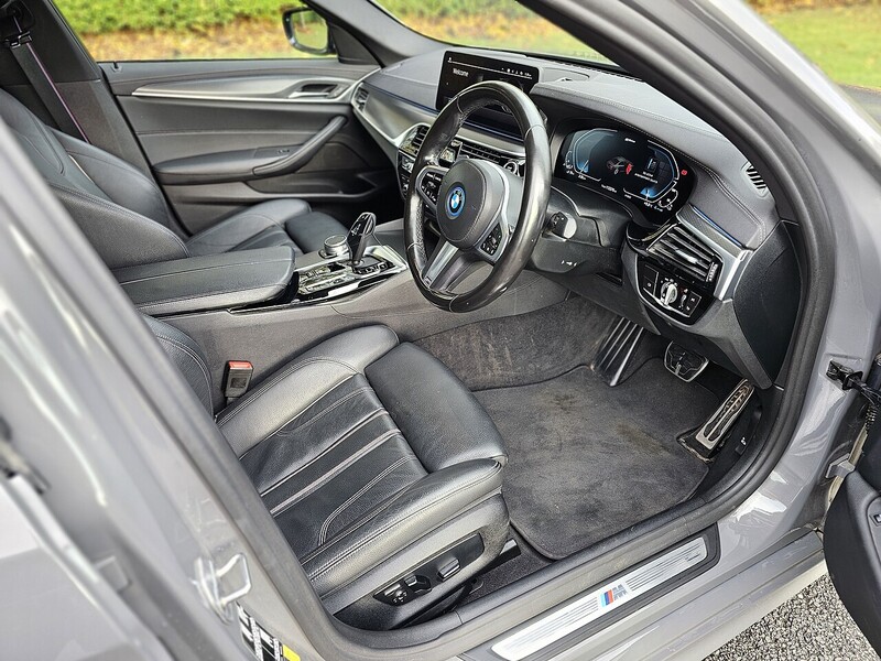 BMW 3.0 545e 12kWh M Sport Saloon 4dr Petrol Plug-in Hybrid Steptronic xDrive Euro 6 (s/s) (394 ps)