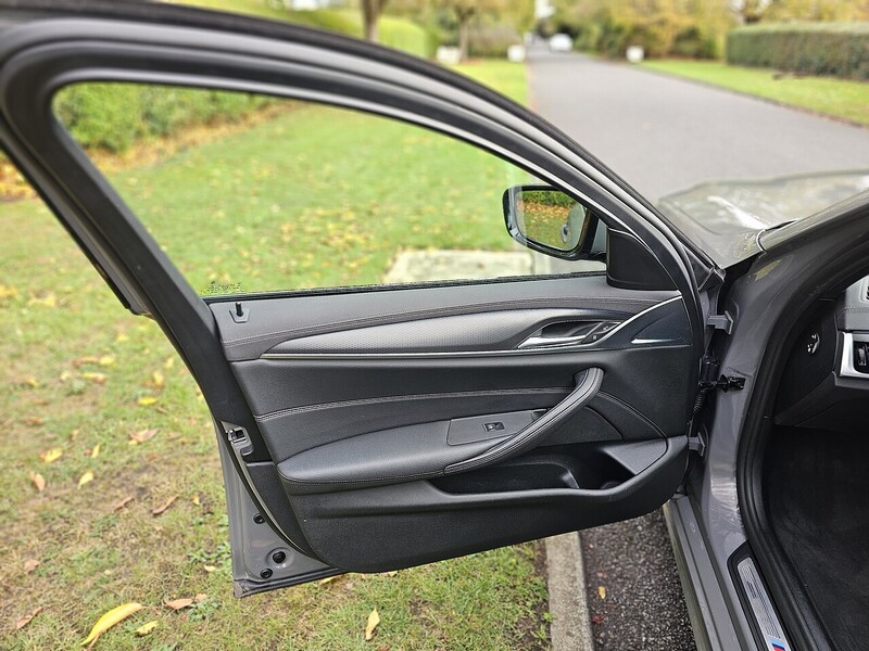 BMW 3.0 545e 12kWh M Sport Saloon 4dr Petrol Plug-in Hybrid Steptronic xDrive Euro 6 (s/s) (394 ps)