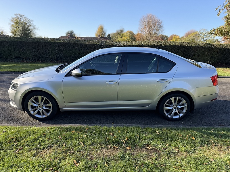 Skoda 1.5 TSI ACT SE L Hatchback 5dr Petrol Manual Euro 6 (s/s) (150 ps)