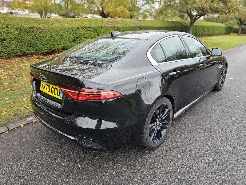 Jaguar D200 MHEV R-Dynamic SE Saloon 2.0 Automatic Diesel