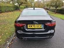 Jaguar XE D200 MHEV R-Dynamic SE 