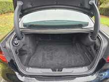 Jaguar XE D200 MHEV R-Dynamic SE 