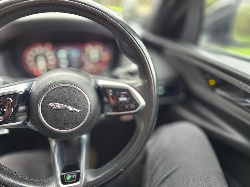 Jaguar D200 MHEV R-Dynamic SE Saloon 2.0 Automatic Diesel