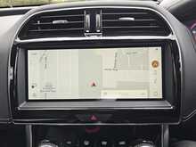 Jaguar XE D200 MHEV R-Dynamic SE 