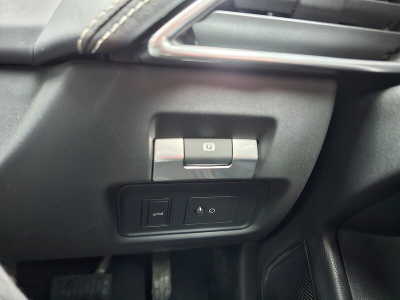 Jaguar D200 MHEV R-Dynamic SE Saloon 2.0 Automatic Diesel