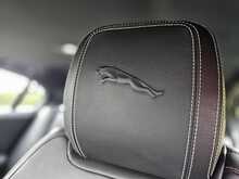 Jaguar XE D200 MHEV R-Dynamic SE 