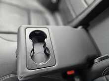 Jaguar XE D200 MHEV R-Dynamic SE 