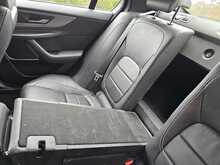 Jaguar XE D200 MHEV R-Dynamic SE 