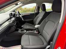 Ford Focus T EcoBoost Titanium 