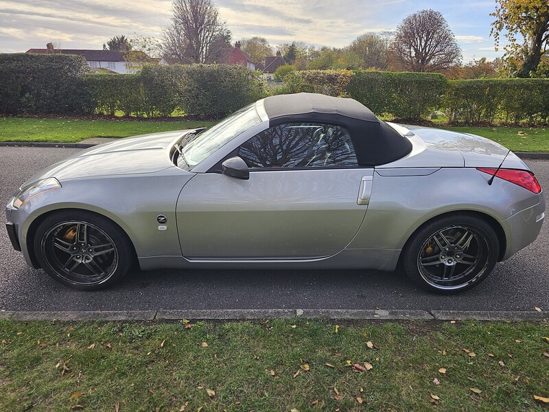 Nissan 3.5 V6 Convertible 2dr Petrol Manual (280 g/km, 276 bhp)