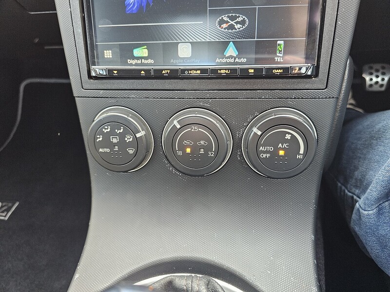 Nissan 3.5 V6 Convertible 2dr Petrol Manual (280 g/km, 276 bhp)