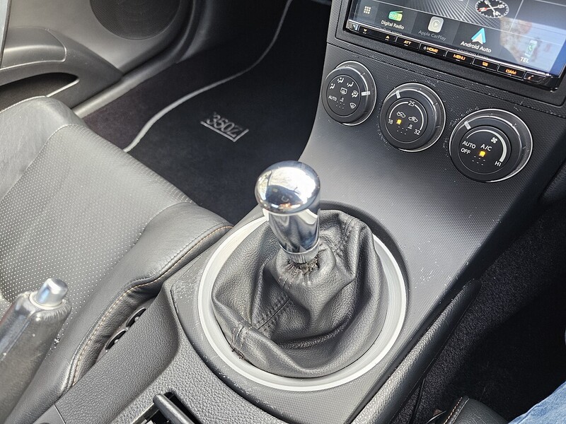 Nissan 3.5 V6 Convertible 2dr Petrol Manual (280 g/km, 276 bhp)