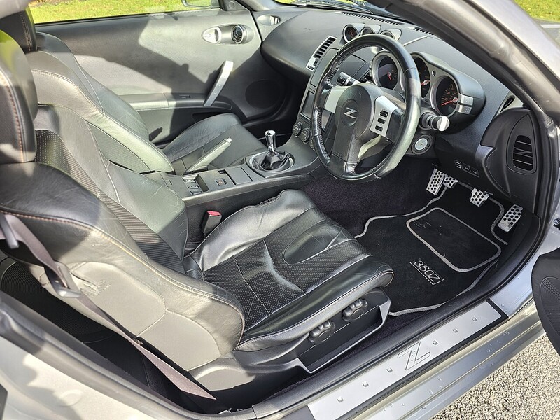 Nissan 3.5 V6 Convertible 2dr Petrol Manual (280 g/km, 276 bhp)