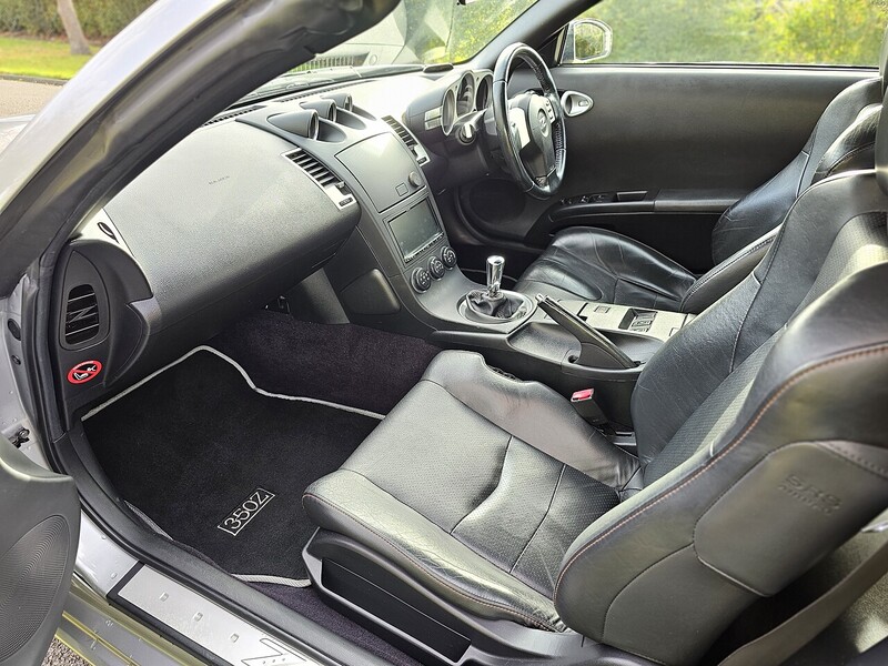 Nissan 3.5 V6 Convertible 2dr Petrol Manual (280 g/km, 276 bhp)