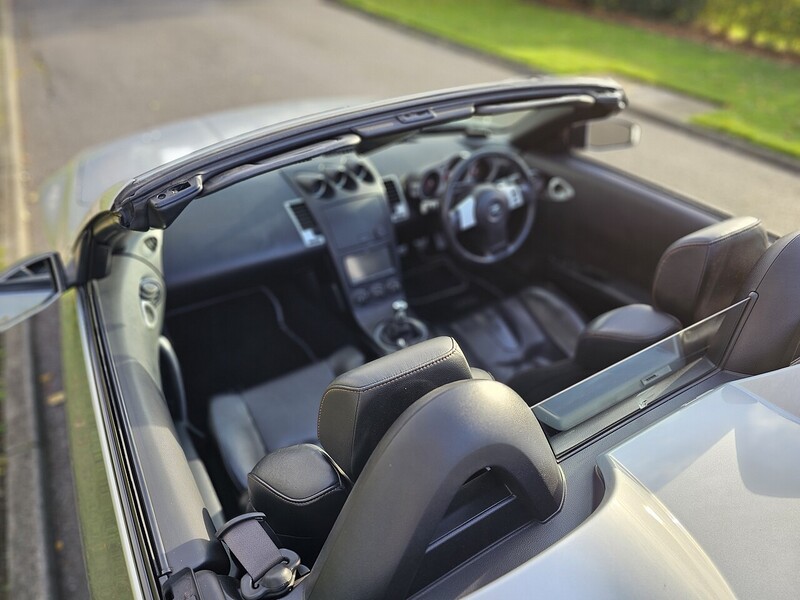 Nissan 3.5 V6 Convertible 2dr Petrol Manual (280 g/km, 276 bhp)