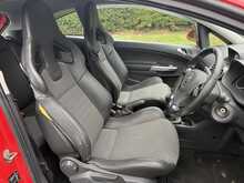 Vauxhall Corsa i Turbo VXR 