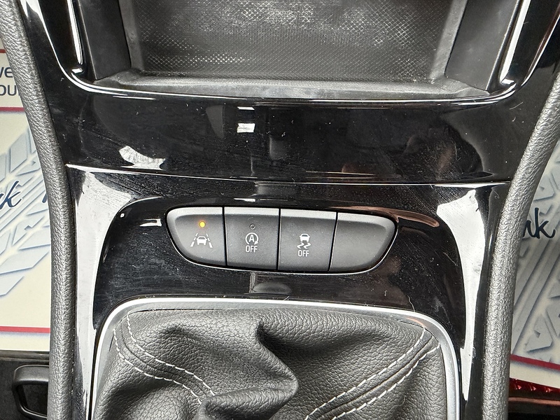 Vauxhall Turbo SRi Hatchback 1.2 Manual Petrol