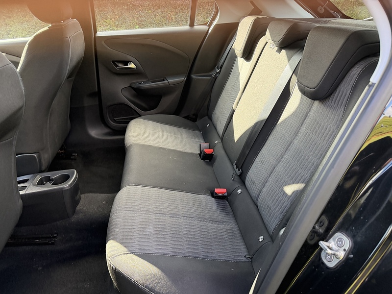 Vauxhall SE Hatchback 1.2 Manual Petrol