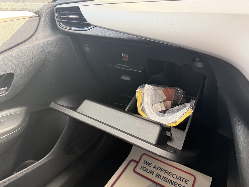 Vauxhall SE Hatchback 1.2 Manual Petrol