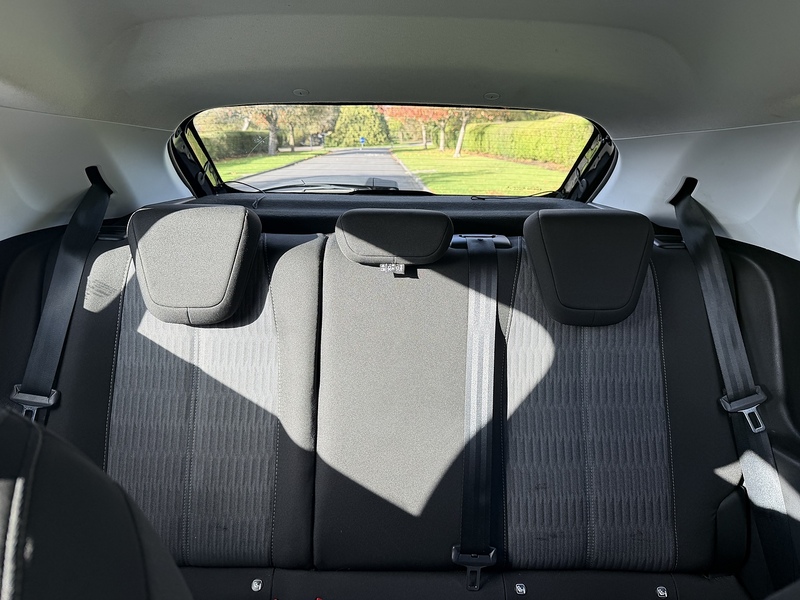 Vauxhall SE Hatchback 1.2 Manual Petrol