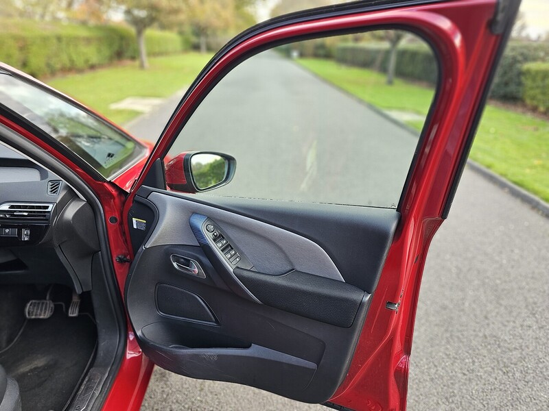 Citroen PureTech Feel MPV 1.2 Automatic Petrol