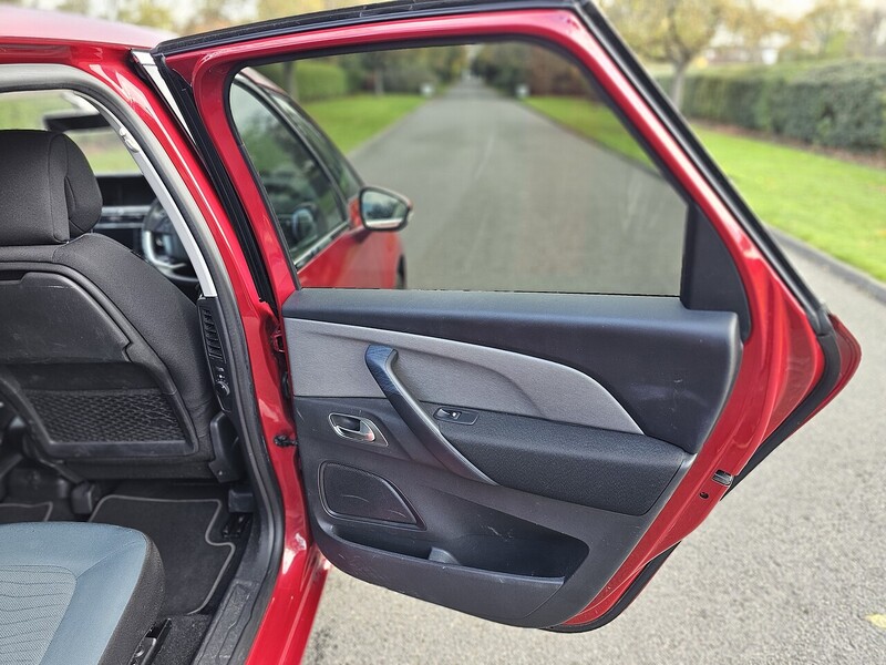 Citroen PureTech Feel MPV 1.2 Automatic Petrol