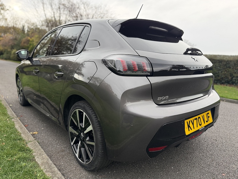 Peugeot PureTech Allure Hatchback 1.2 Manual Petrol