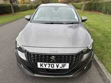 Peugeot 208 PureTech Allure