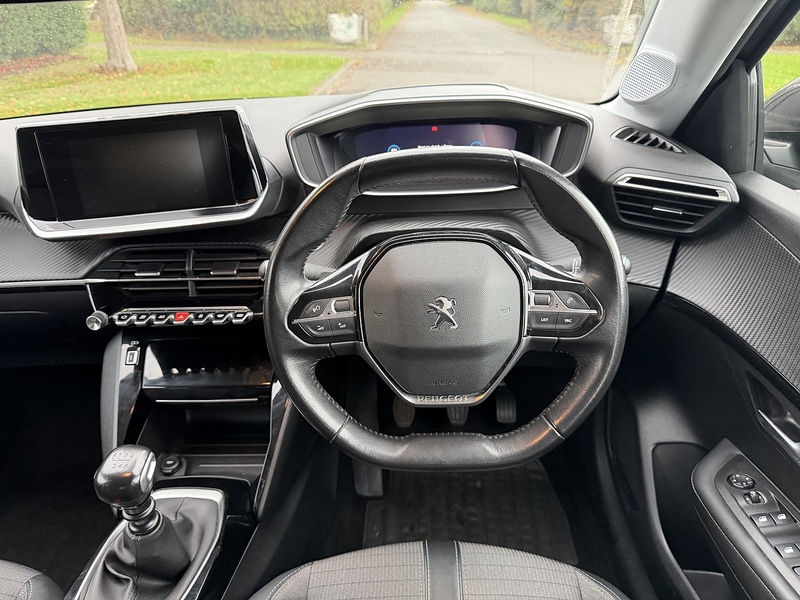 Peugeot PureTech Allure Hatchback 1.2 Manual Petrol