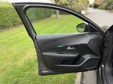 Peugeot 208 PureTech Allure