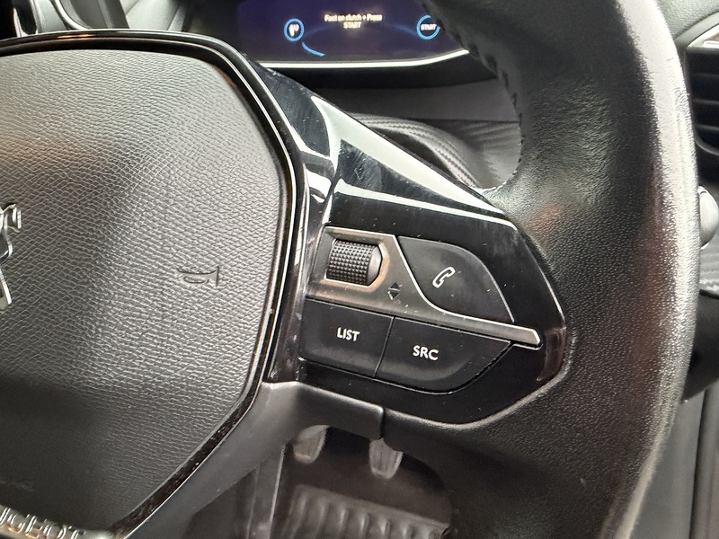 Peugeot PureTech Allure Hatchback 1.2 Manual Petrol