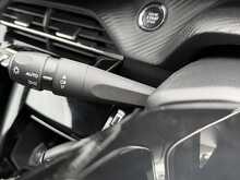 Peugeot 208 PureTech Allure