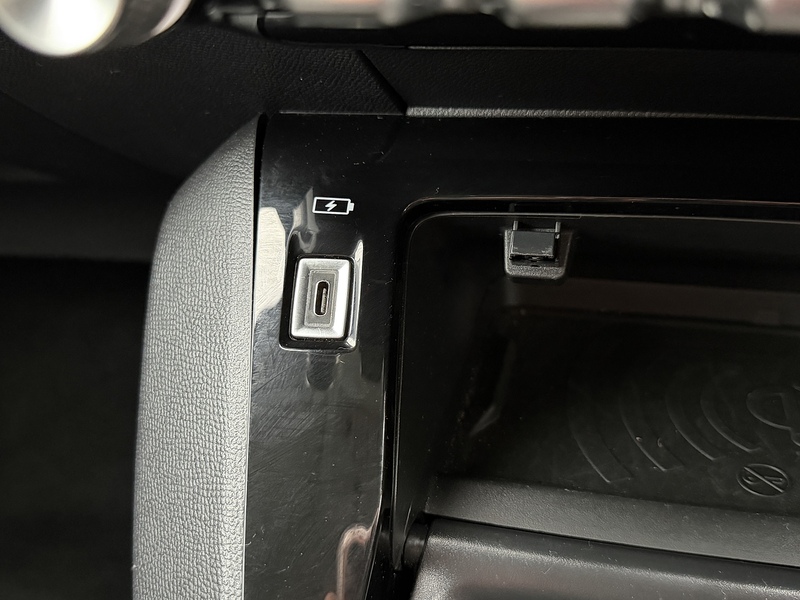 Peugeot PureTech Allure Hatchback 1.2 Manual Petrol