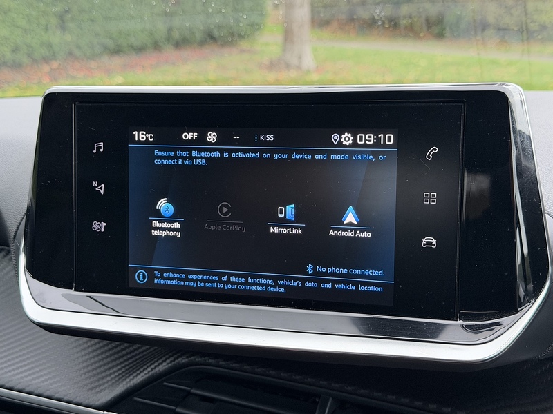 Peugeot PureTech Allure Hatchback 1.2 Manual Petrol