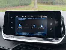 Peugeot 208 PureTech Allure