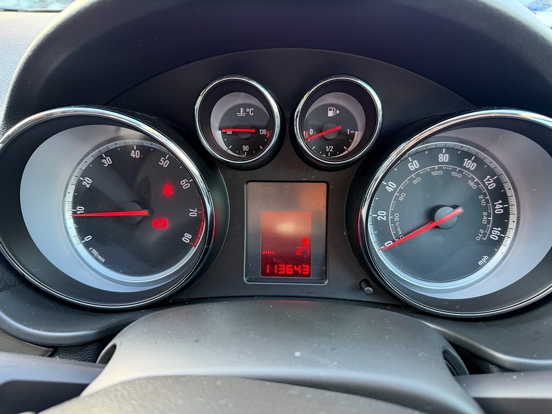 Vauxhall 1.8 16V Exclusiv Hatchback 5dr Petrol Manual Euro 5 (140 ps)