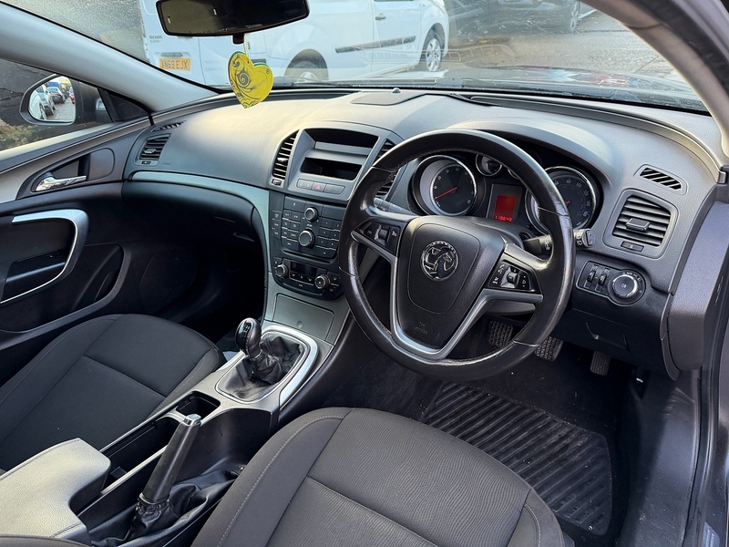 Vauxhall 1.8 16V Exclusiv Hatchback 5dr Petrol Manual Euro 5 (140 ps)