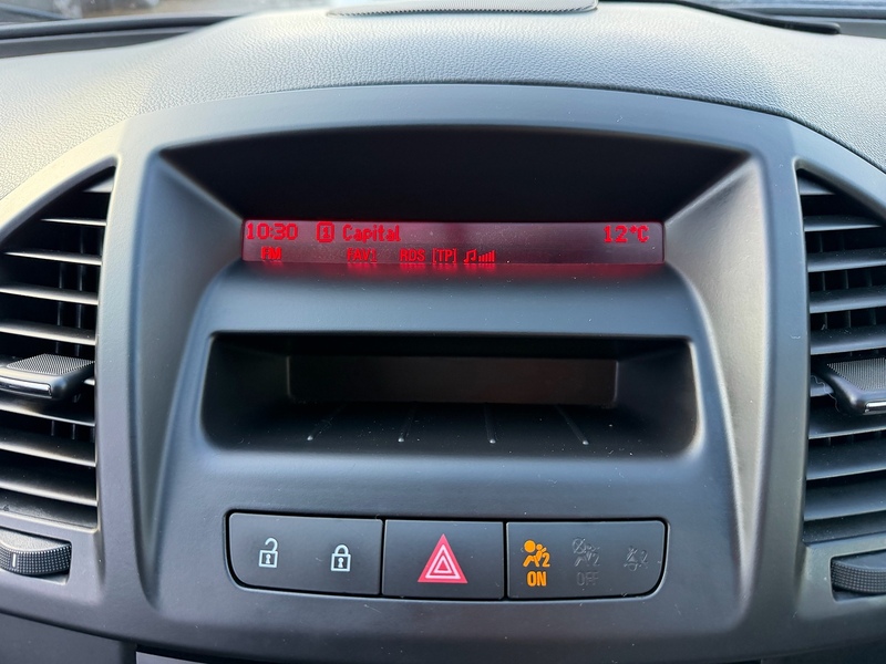 Vauxhall 1.8 16V Exclusiv Hatchback 5dr Petrol Manual Euro 5 (140 ps)