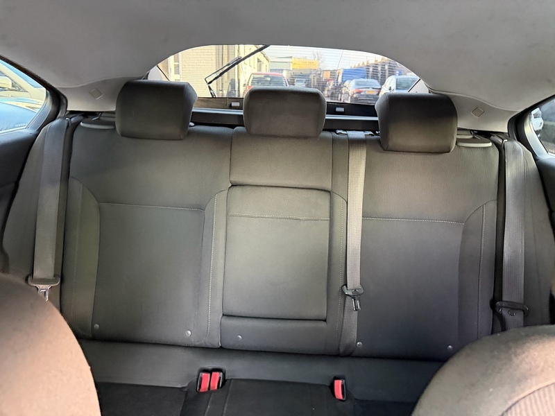 Vauxhall 1.8 16V Exclusiv Hatchback 5dr Petrol Manual Euro 5 (140 ps)