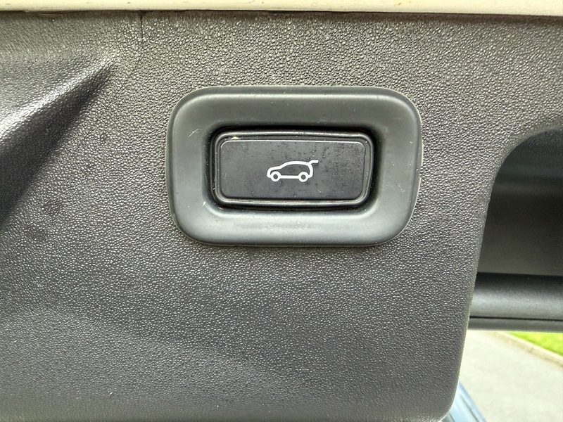 Land Rover D180 MHEV HSE SUV 2.0 Automatic Diesel