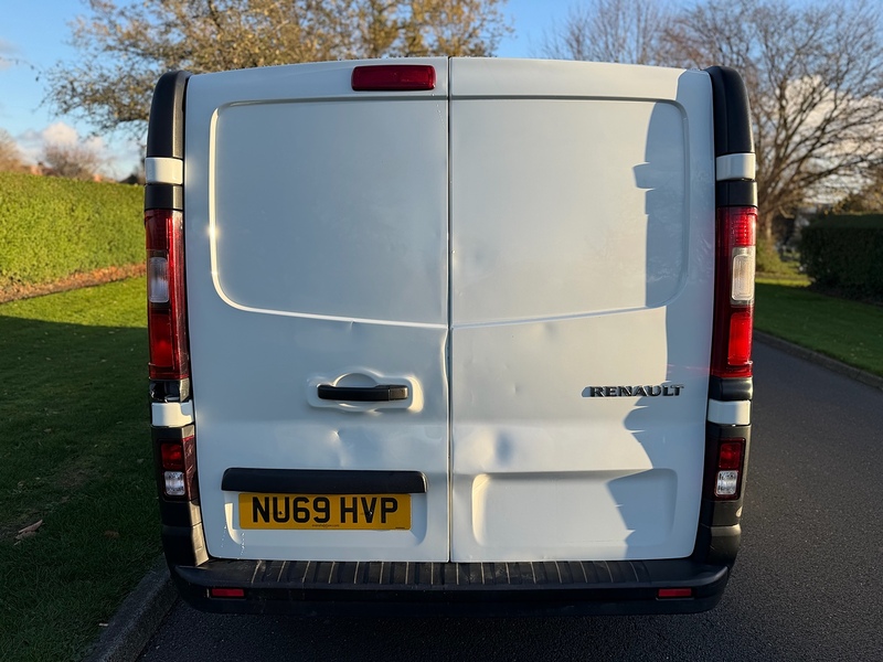 Renault dCi ENERGY 28 Business Panel Van 2.0 Manual Diesel
