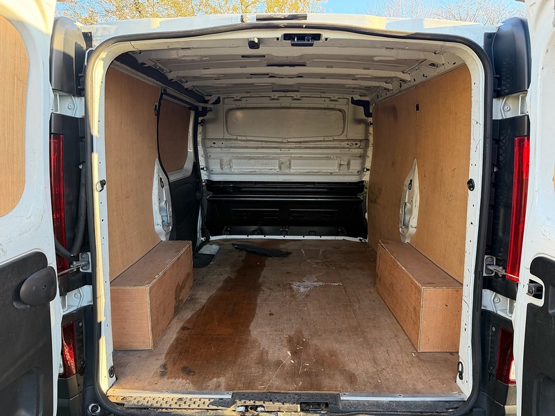 Renault dCi ENERGY 28 Business Panel Van 2.0 Manual Diesel