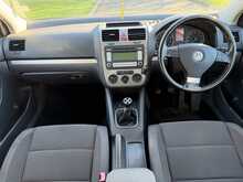 Volkswagen Golf FSI Match 